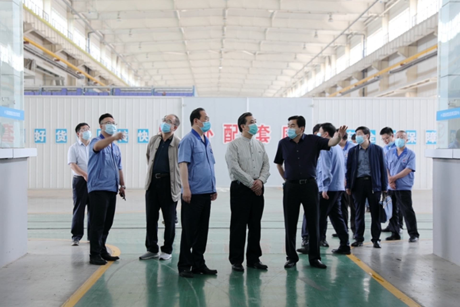 中国煤炭机械工业协会杨树勇一行莅临西煤机指导工作