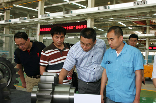西安交大专家团到西安煤机公司进行技术指导