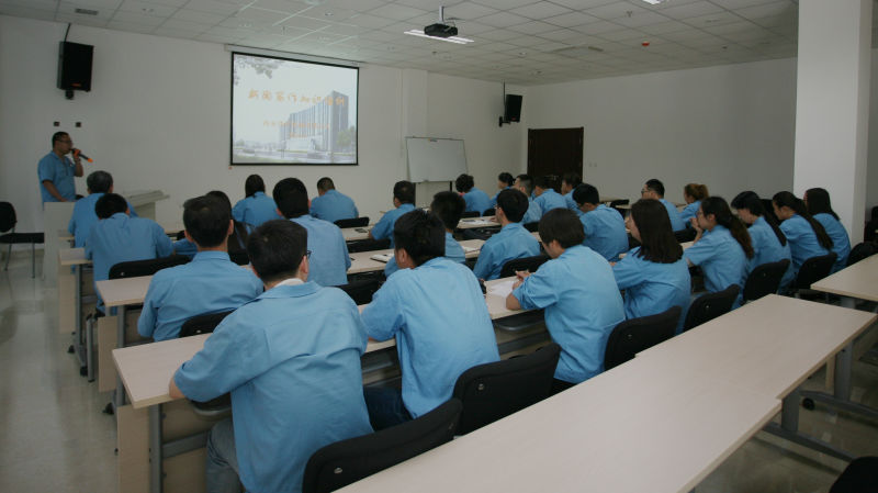 公司举办新闻写作知识讲座